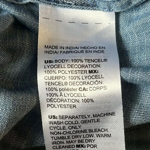 Embroidered-Sleeve Top - Picture 11 of 11